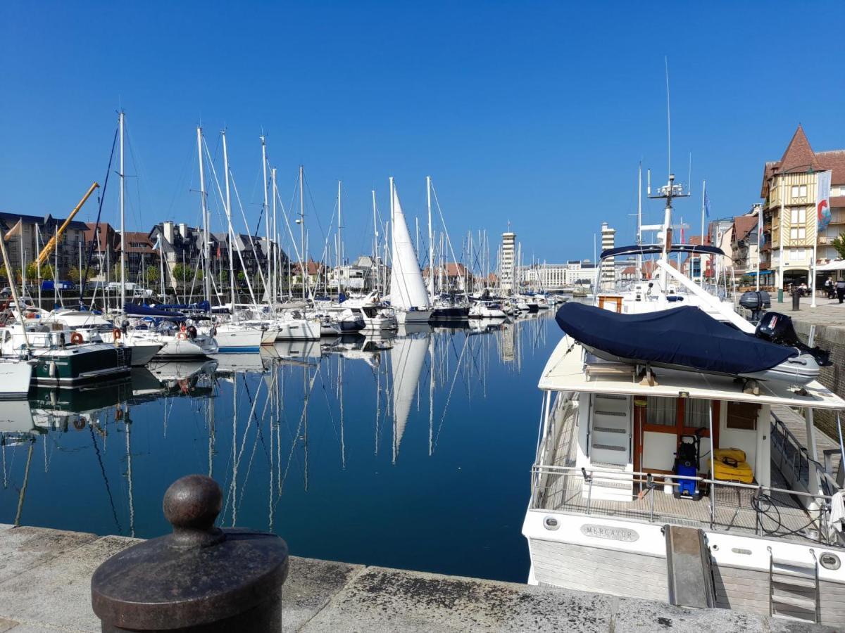 Studio Les Marinas-12 By Interhome Ντοβίλ Εξωτερικό φωτογραφία